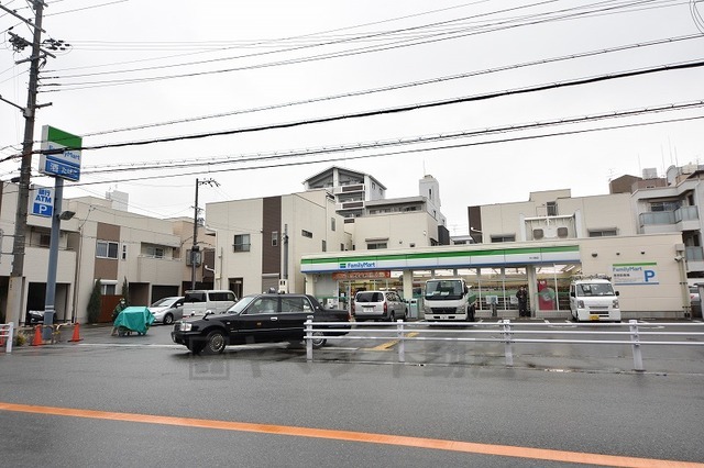 【フジパレス阪急豊津駅南2番館のコンビニ】