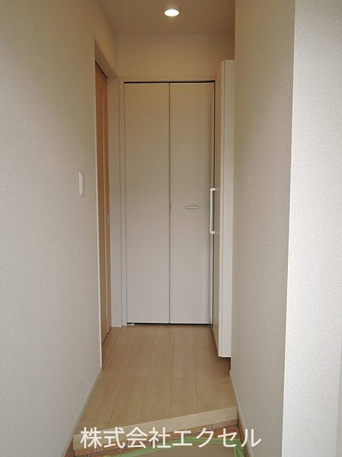 玄関　シューズボックス完備の玄関です。