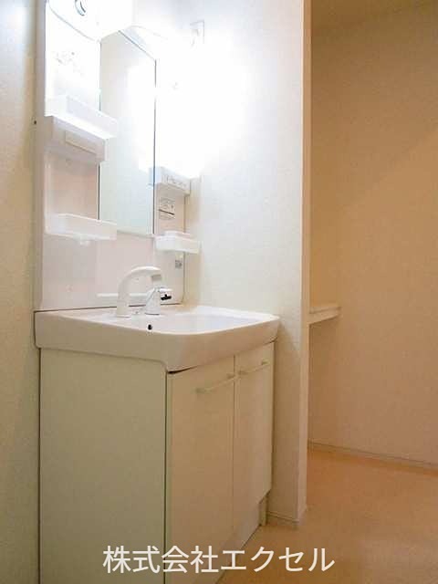 洗面設備　独立洗面台です。