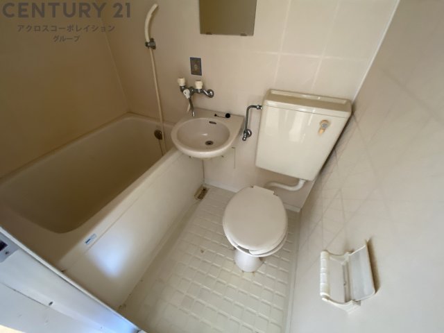 洗面設備　浴室内に洗面台付き！