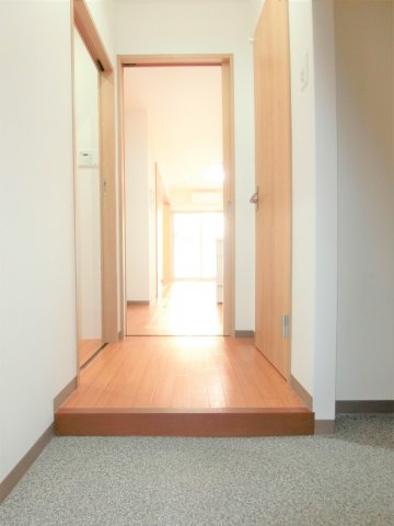 玄関　詳細は、RISUMO江坂本店→06-6155-7137まで♪