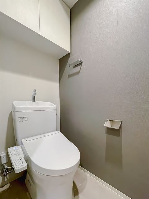 トイレ　※写真は同タイプ住戸です。