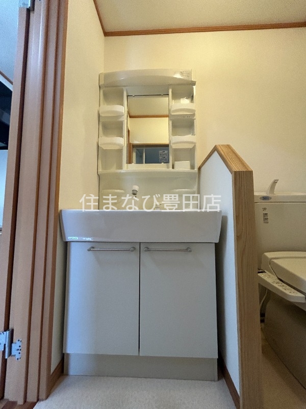 洗面設備　同型別部屋写真