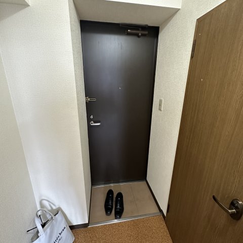 玄関　収納もある玄関です