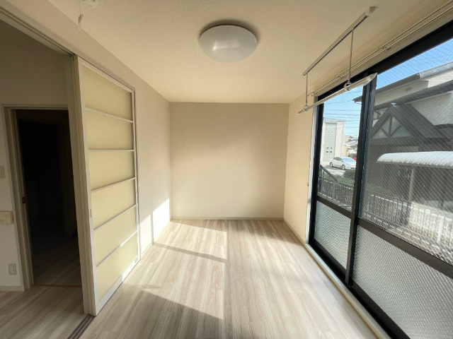 その他部屋・スペース　南面洋間