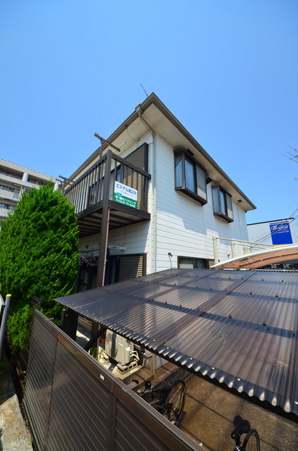 建物外観　★緑の多い、住みよいエリアに建つシングル物件★