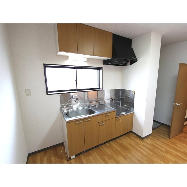 キッチン　換気がしやすいですよー☆