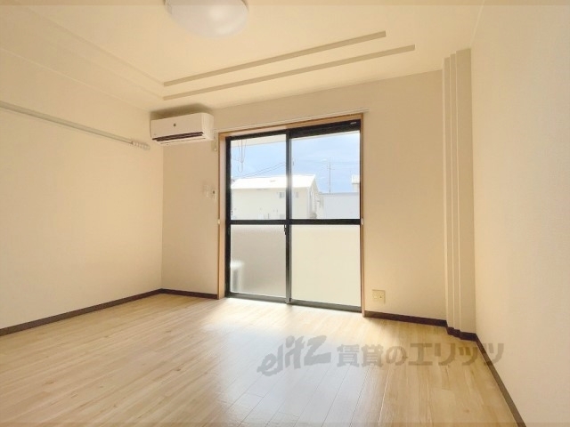 居室・リビング　洋室