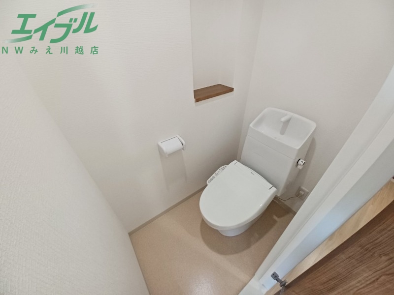 トイレ　同型参考写真