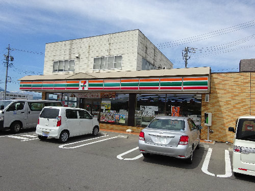 コンビニ　セブンイレブン 須坂井上店（コンビニ）まで823m