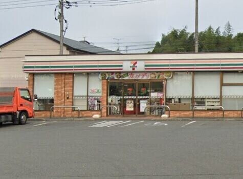 コンビニ　セブンイレブン飯塚伊岐須店（コンビニ）まで1246m