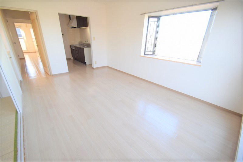 居室・リビング　反転間取り参照