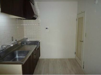 キッチン　反転間取り参照