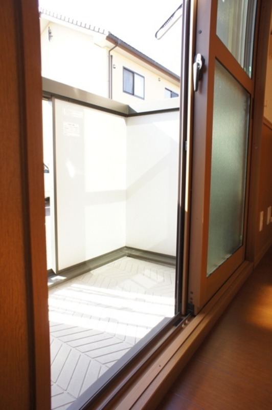 バルコニー　図面と現状に相違がある場合には現状を優先