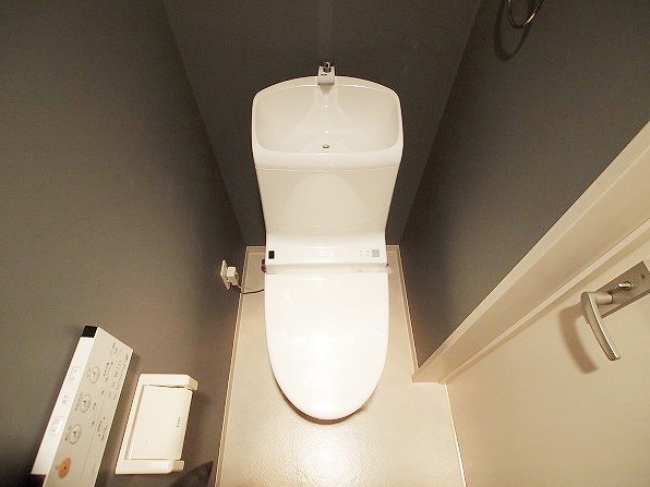 トイレ　温水洗浄便座でスッキリ♪