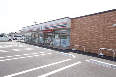 コンビニ　セブンイレブン中津牛神町1丁目店（コンビニ）まで149m