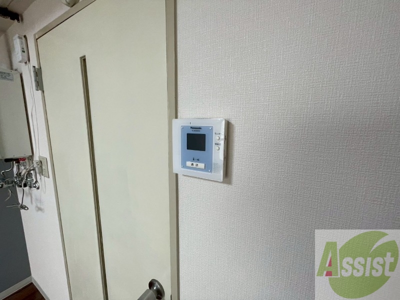 セキュリティ　ＴＶモニター付インターホンです。来客者の顔が見えるので安心！