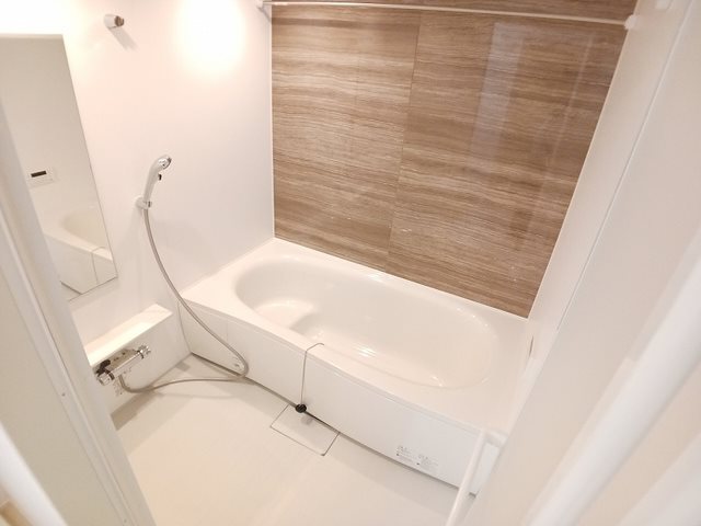 バス・シャワールーム　※同タイプの写真になります。