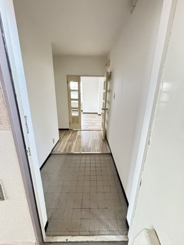 玄関　収納もある玄関です