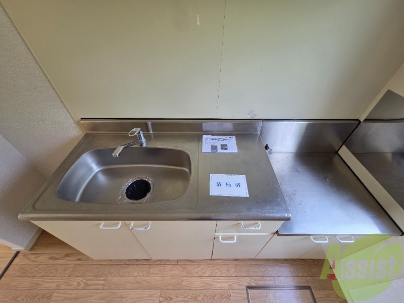 キッチン　お好きなガスコンロを設置可能なキッチンです。