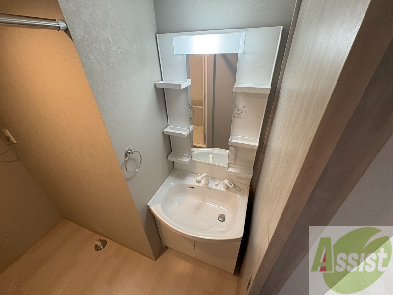 洗面設備　シャンプードレッサーで身支度もラクラクです！