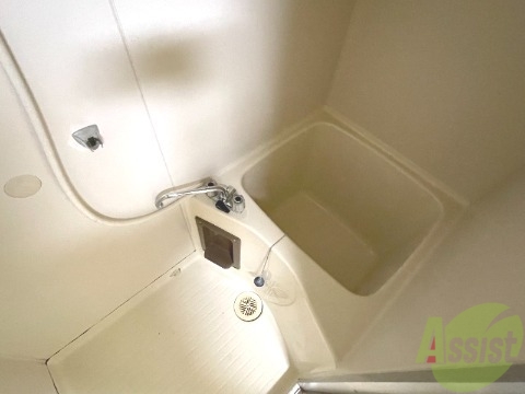 バス・シャワールーム　１人暮らしにはピッタリのサイズ感ですね！