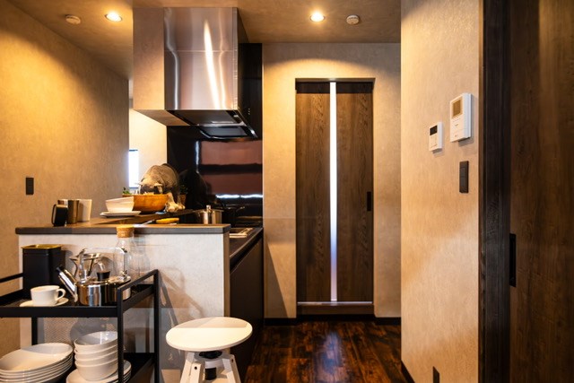 キッチン　モデルルームのため、家具は付いておりません。