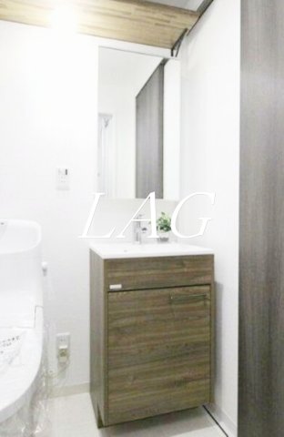 洗面設備　独立洗面台です。