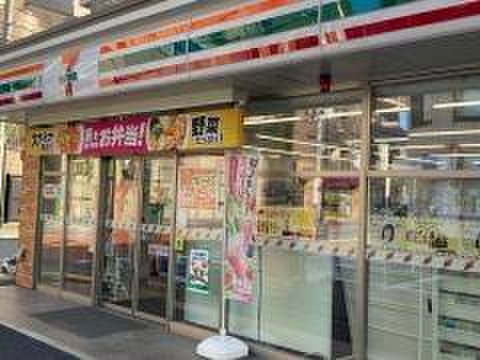 コンビニ　セブンイレブン川崎多摩区役所前店（コンビニ）まで231m
