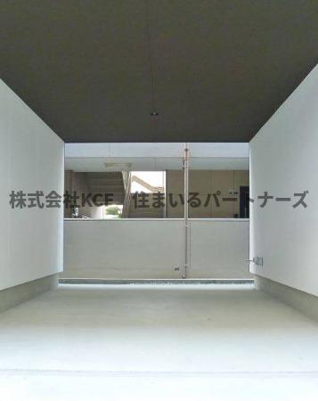 駐車場　車をお持ちの方に嬉しい駐車場付きの物件です