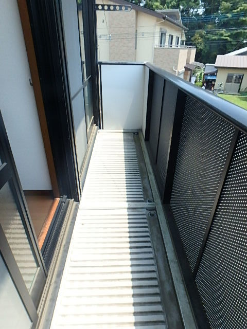 バルコニー　図面と現状に相違がある場合には現状を優先