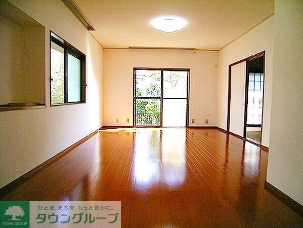 居室・リビング　現地待ち合わせ歓迎♪お問合せはタウンハウジングまで！