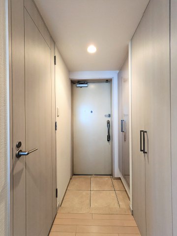 玄関　【アズ小石川】