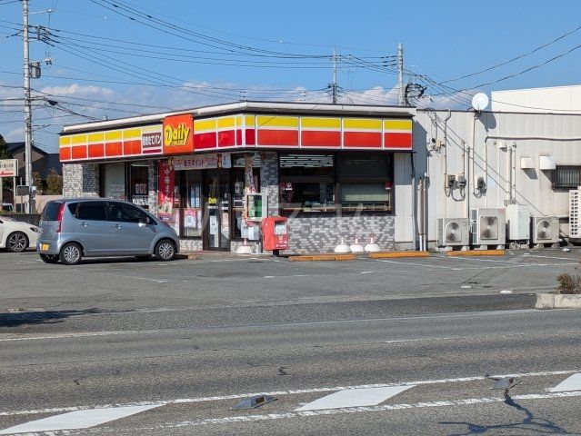コンビニ　デイリーヤマザキ甲府昭和インター店（コンビニ）まで671m