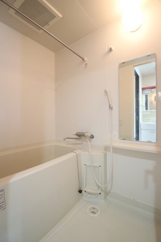バス・シャワールーム　日々の疲れを癒すお風呂付です