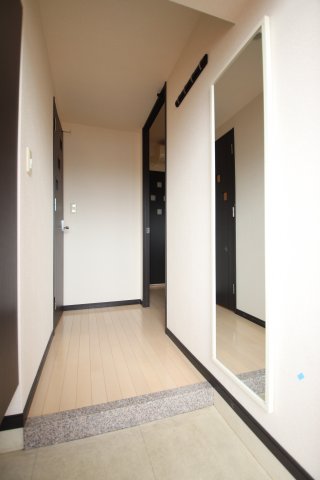 玄関　シンプルで使いやすい玄関です