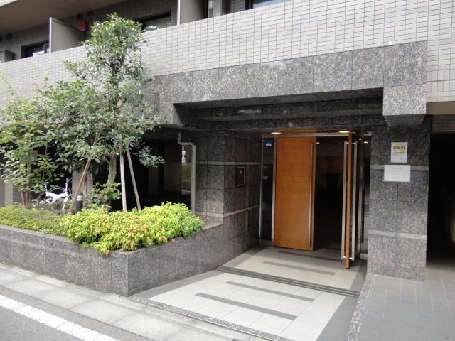 エントランス　★高級感あるエントランスです★