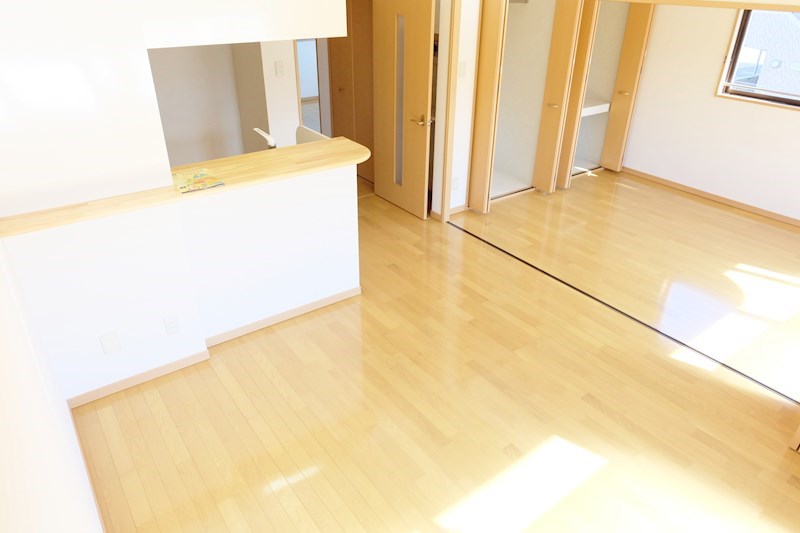 居室・リビング　※同棟同型内観写真、現状優先となります。