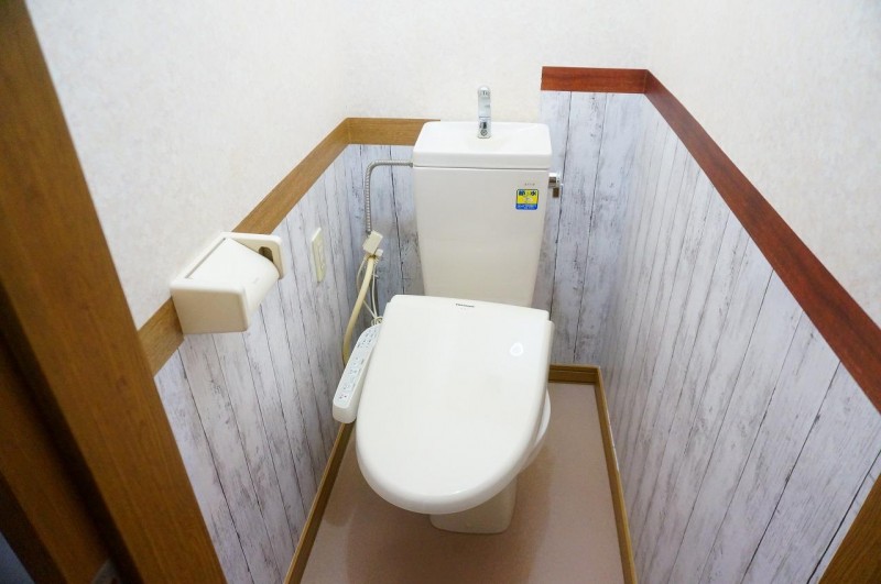 トイレ　トイレ