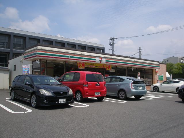 コンビニ　セブンイレブン（コンビニ）まで480m
