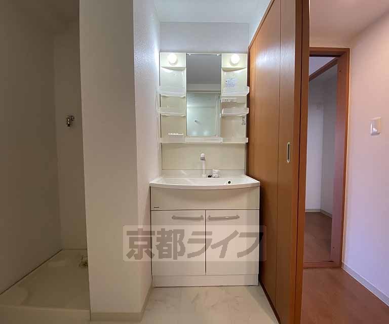 洗面設備　独立洗面台