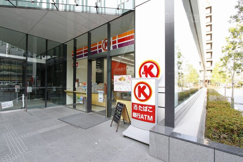 コンビニ　サークルＫ 地下鉄高岳駅前店（コンビニ）まで44m