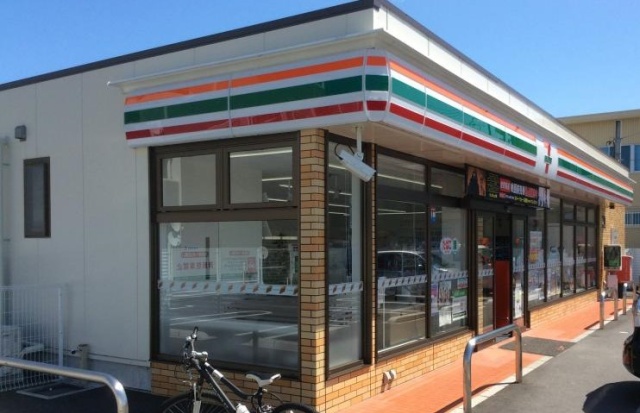 コンビニ　セブン－イレブン　草津追分町店（コンビニ）まで300m