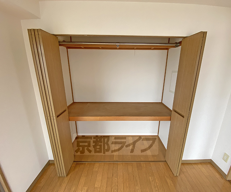 収納　他にも収納スペース有り