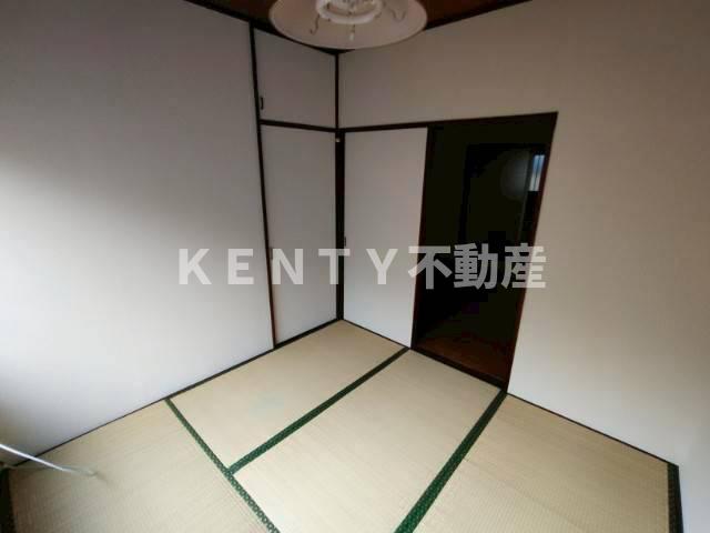 居室・リビング　い草の香りが落ち着く素敵な和室です