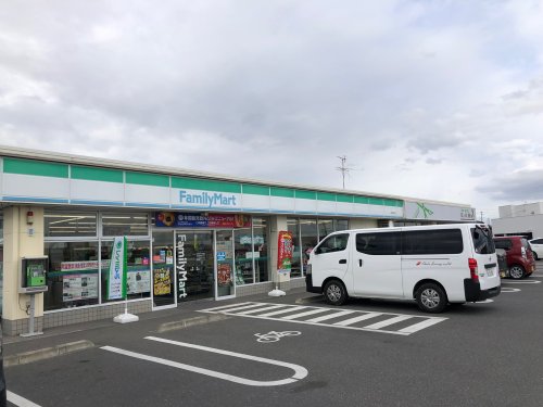コンビニ　ファミリーマート 矢本赤井店（コンビニ）まで667m