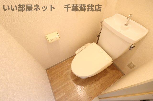 トイレ　落ち着いたトイレです