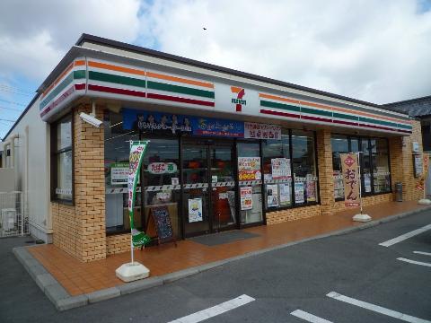 その他　セブンイレブン津市雲出本郷町店（その他）まで829m
