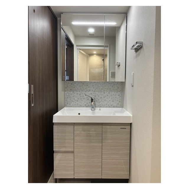 洗面設備　使いやすい洗面所です