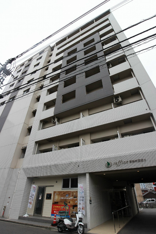 建物外観　オートロック付マンション